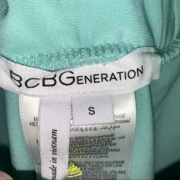 NWT BCBGereration sea foam green v neck wrap style dress small S B154 - Picture 4 of 5